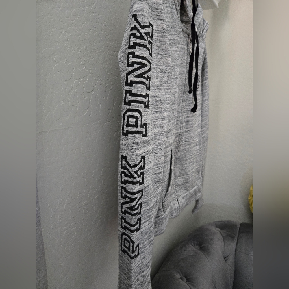 VS Pink  LA  Destination Hoodie.  (LIMITED EDITION) - Picture 2 of 7